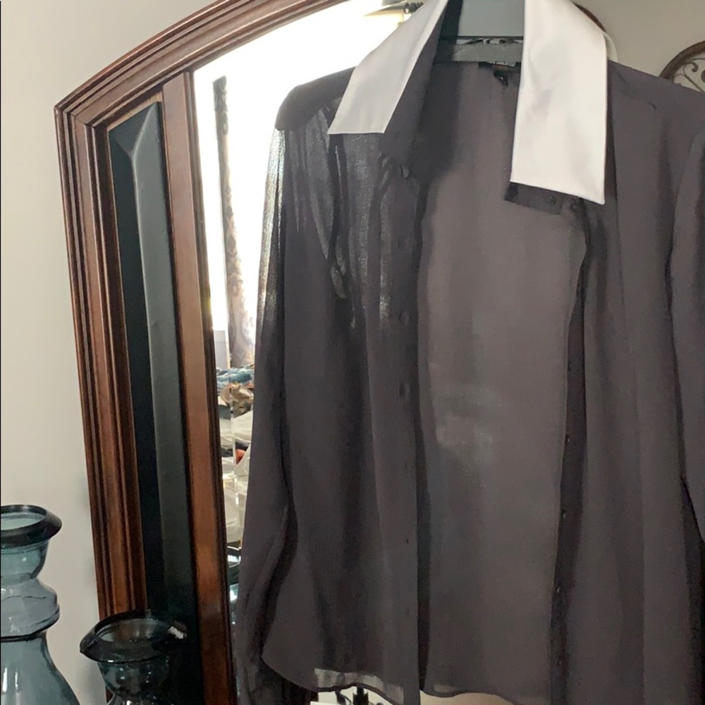 Button down blouse - Picture 2 of 2
